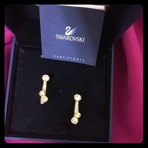 ✨NWT SWAROVSKI Crystal Earrings✨